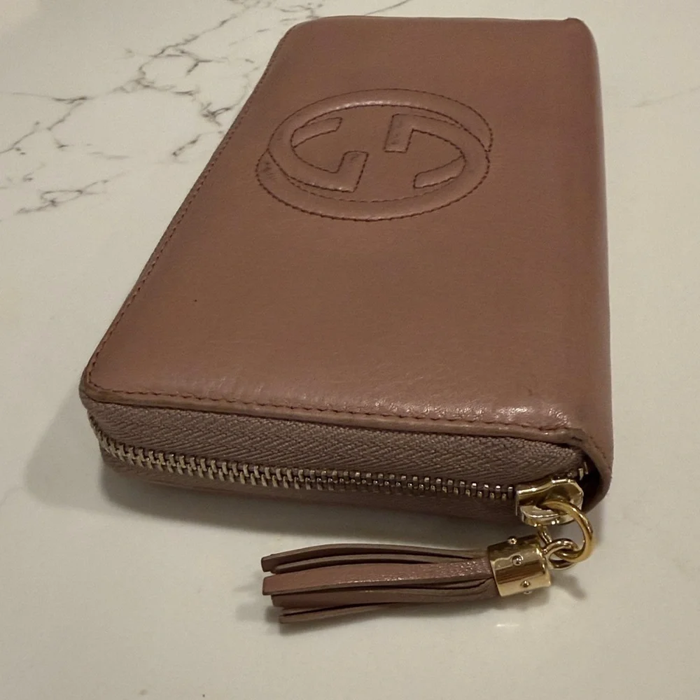 Gucci Soho Zippy Wallet - Picture 3 of 7